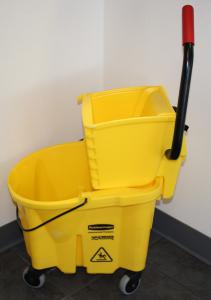 Rubbermaid Mop Buckets (Includes Wringer)